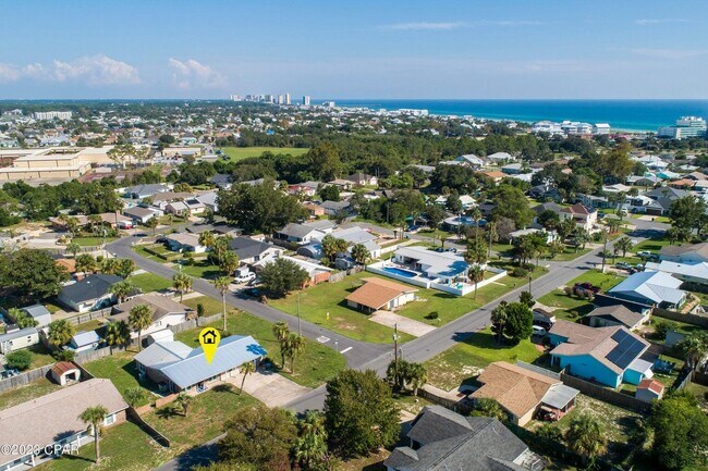 Building Photo - 403 E Gulf Blvd