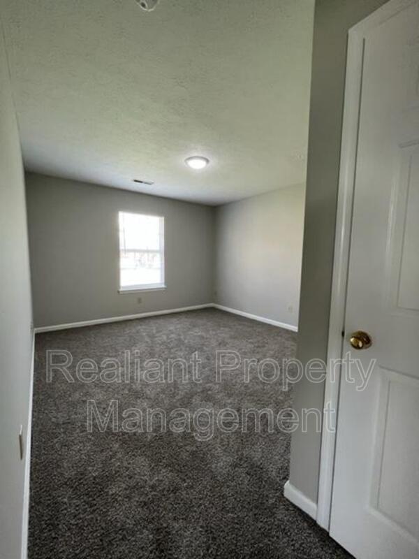 Building Photo - 2813 Ryan Cir