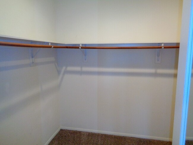 Building Photo - 3 Bed 3 Bath Condo for Rent at the Whittie...