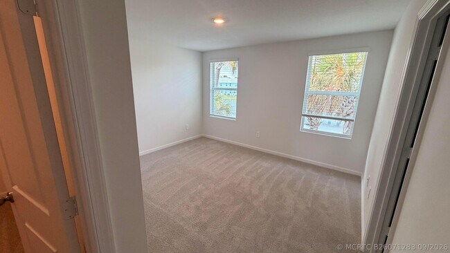 Building Photo - 651 Salisbury Cir