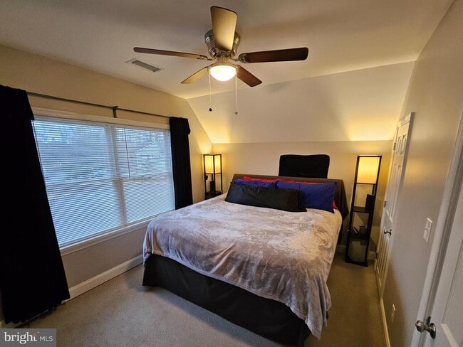 Building Photo - 404 W Wayne Ave