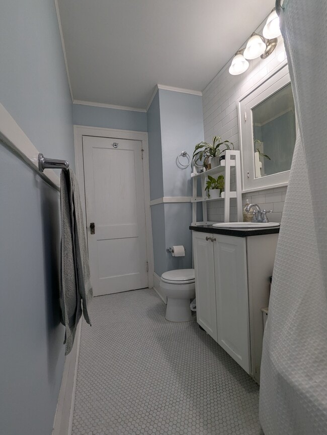 Building Photo - 3332 Colfax Ave S