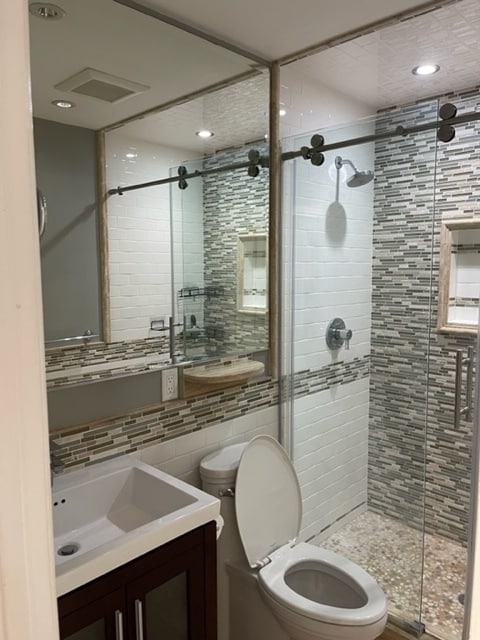 Building Photo - 228 Avenida Santa Barbara