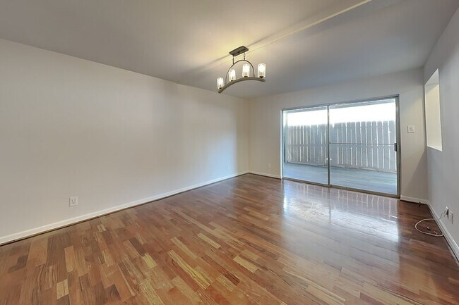 Building Photo - 505 Westcott St