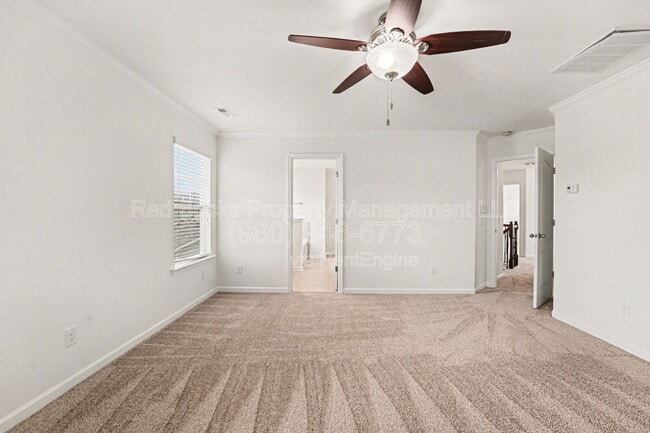 Building Photo - 1349 Middlecrest Dr NW