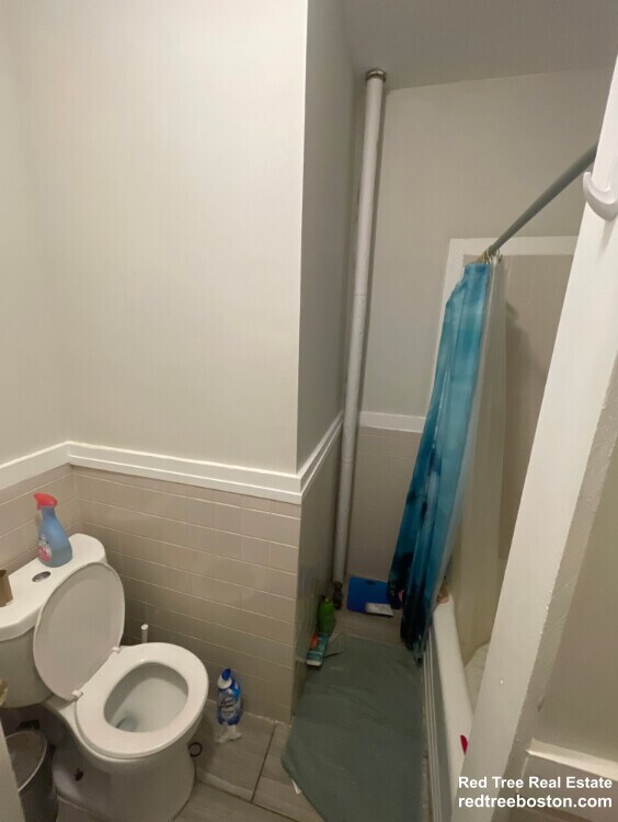 Apt 32 - 39 Hemenway St