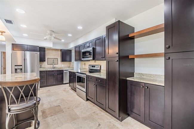Building Photo - 954 Dumont Dr