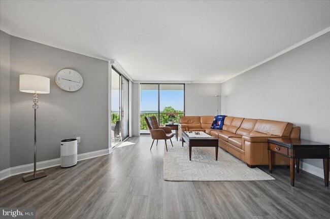 Primary Photo - 666 W Germantown Pike