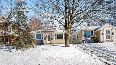 Building Photo - 1716 Eastern Ave SE