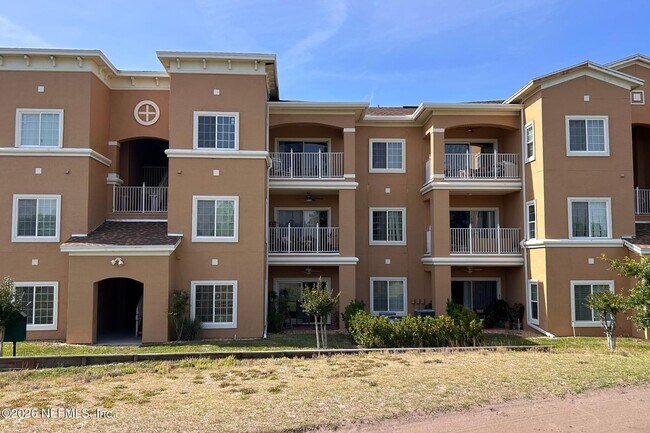 Building Photo - 540 Florida Club Blvd