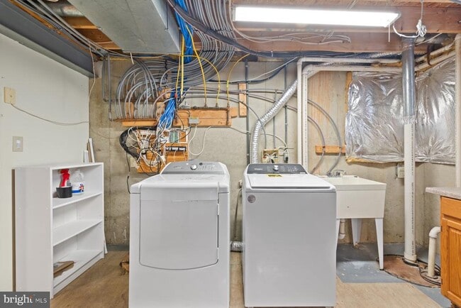 Building Photo - 4970 Manor House Ct