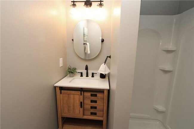 Building Photo - For Rent fully renovated 3BD 2BA Ranch home in Carmel, IN