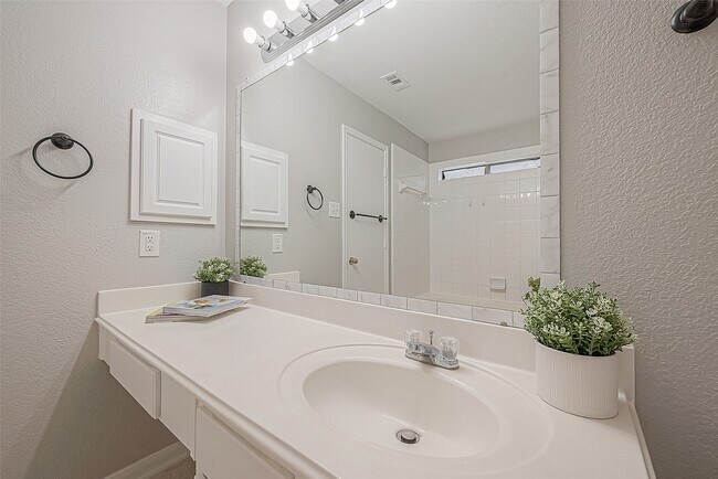 Building Photo - 3727 Morning Cove Ln