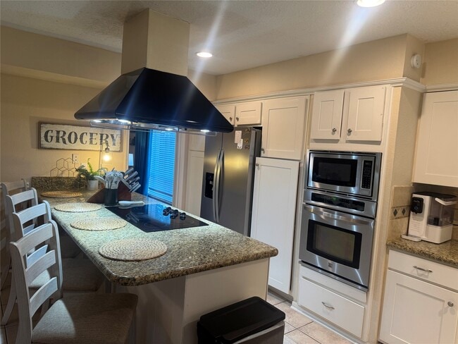 Building Photo - 3127 Pecan Point Dr