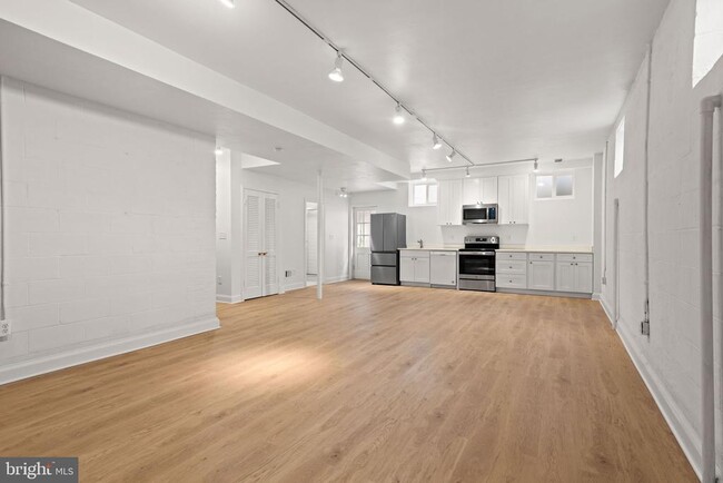Building Photo - 4832 Van Ness St NW