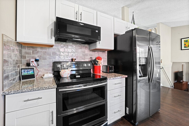 Building Photo - 4806 Turquoise Circle Colorado Springs, CO...