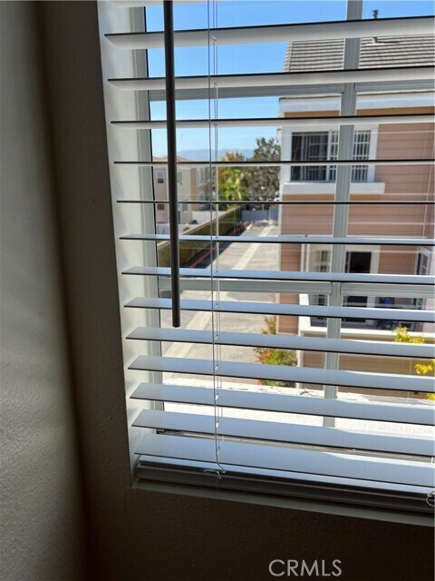 Building Photo - 2800 Plaza del Amo