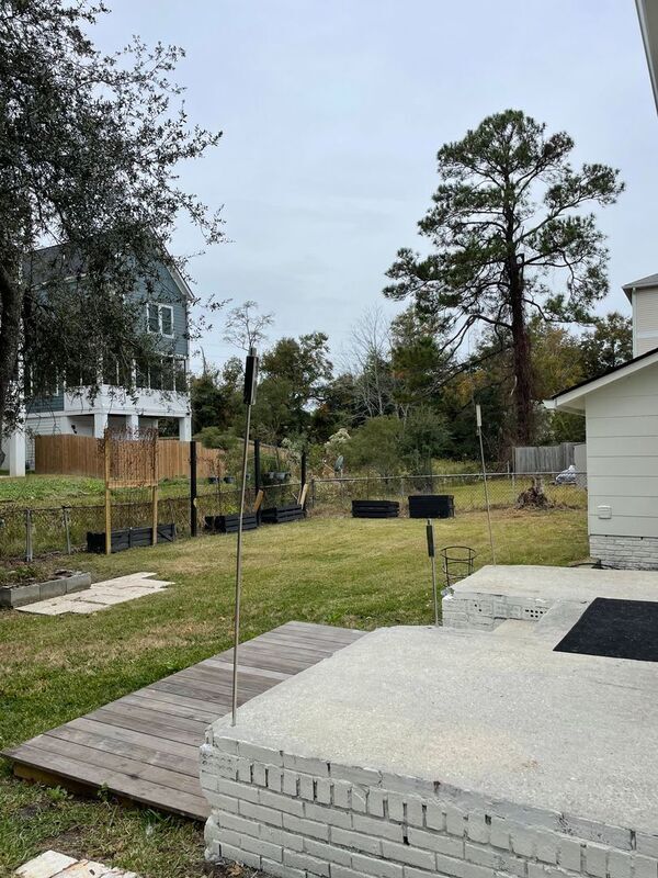 Building Photo - 1089 Buist Ave