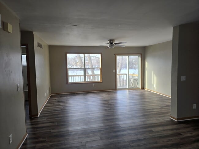 Building Photo - 94 E Montcalm St