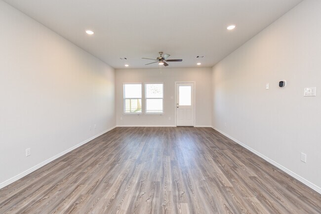 Building Photo - 5723 Fresh View Ct