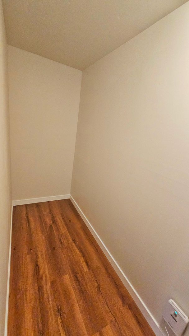 Building Photo - Beautifully Remodeled 3 Bed 2 Bath Rambler in Eastgate, Bellevue