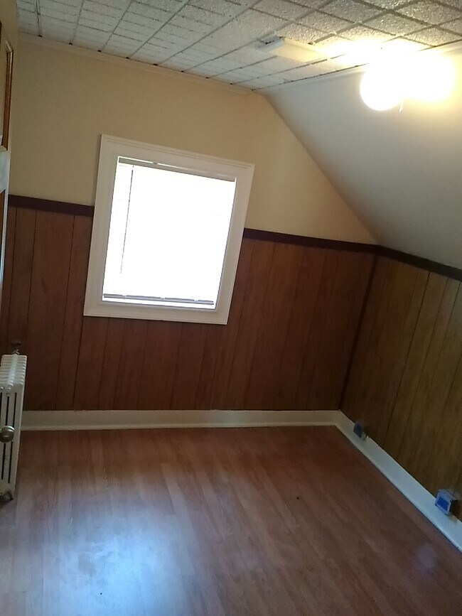 Building Photo - 12 Orchard St