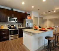 Building Photo - 2511 Greenhouse-1777.5