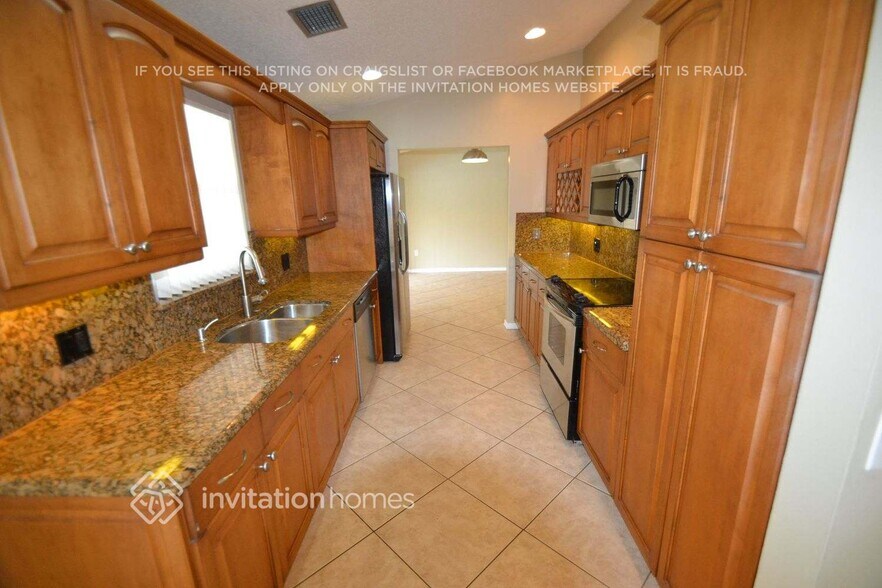 Building Photo - 9701 NW 14th St