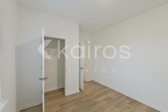 Building Photo - 115 Silver Maple Ln