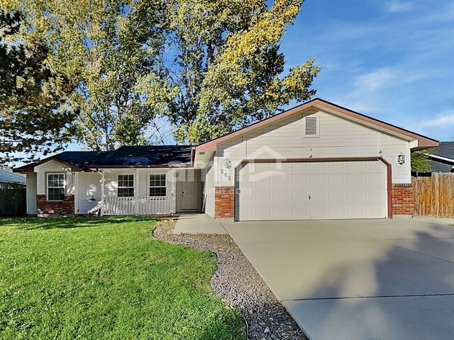 Building Photo - 585 N Katie Way