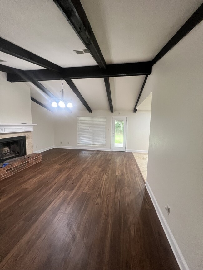 Building Photo - 403 Yvette Marie Dr