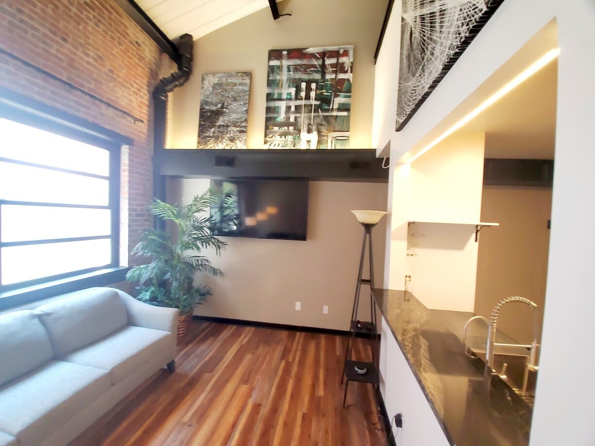 High Ceilings - 311 N 2nd St