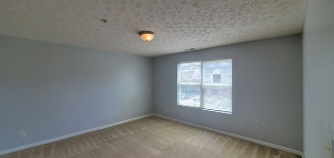 Building Photo - Open House on  Spacious Condo on 7/13/25 S...