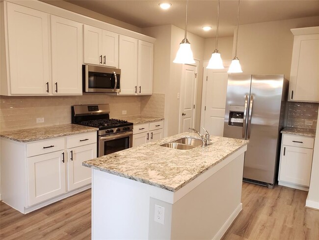 Building Photo - 17202 Crane Fly Dr