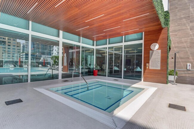 Building Photo - 1080 Brickell Ave