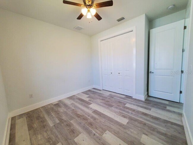 Building Photo - 26285 Explorer Rd