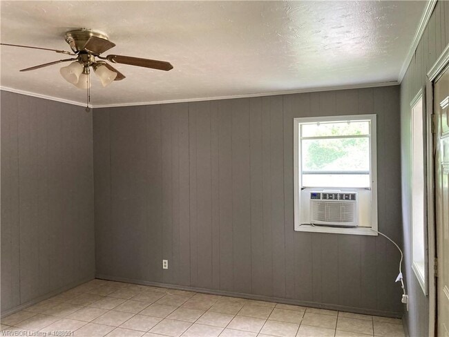 Building Photo - 107 N 16th St