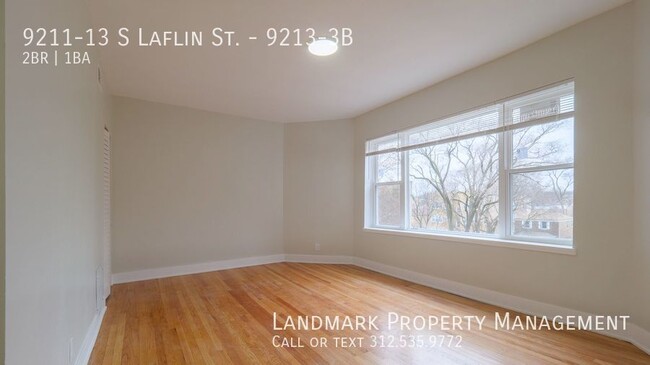 Building Photo - 9213 S Laflin Unit 3B