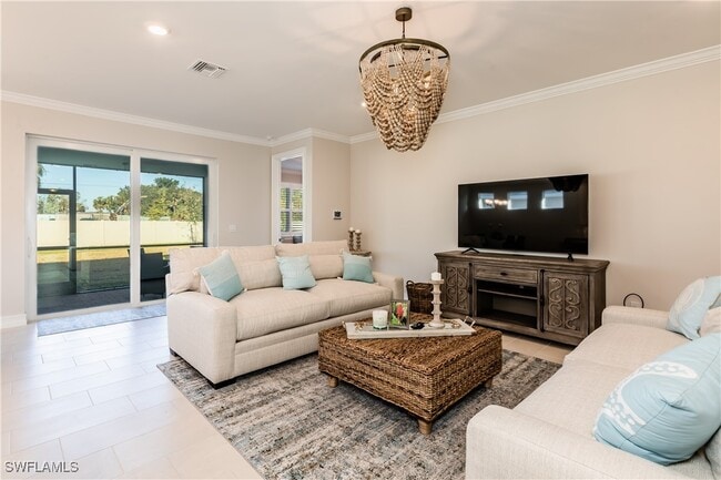 Building Photo - 267 Tamarindo Ln