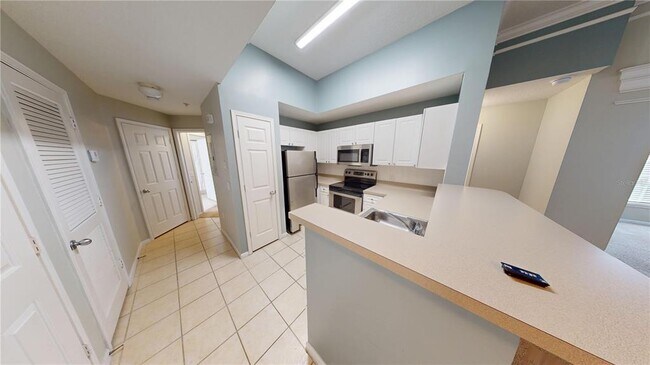 Building Photo - 235 Goldenrain Dr