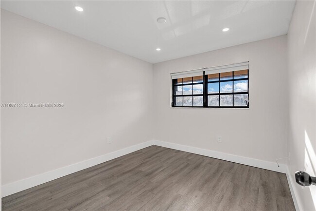 Building Photo - 6023 SW 133rd Ct