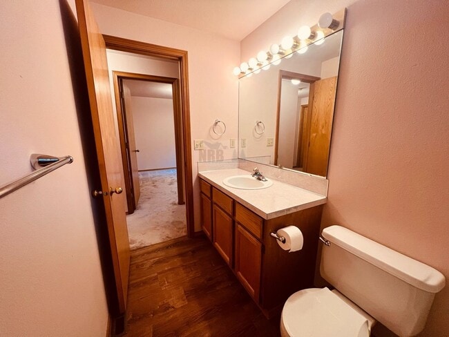 Building Photo - Absolutely Gorgeous Single Family Home located at Olympia!