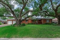 Building Photo - UPDATED MID-CENTURY MODERN HOME WITH SPECIAL CHARACTER