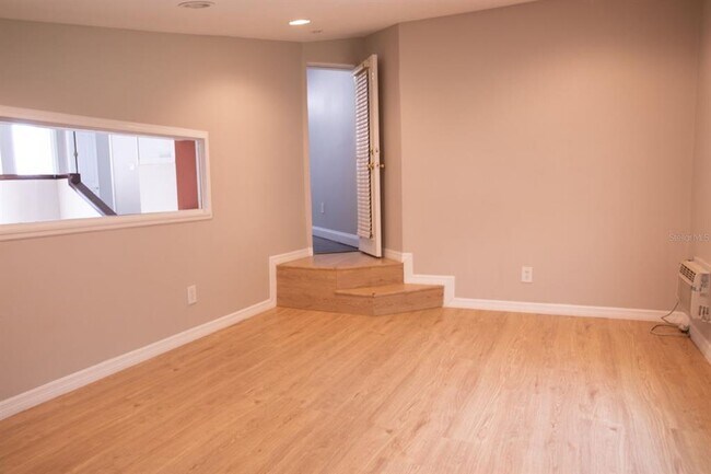 Building Photo - 9768 Bay Vista Estates Blvd