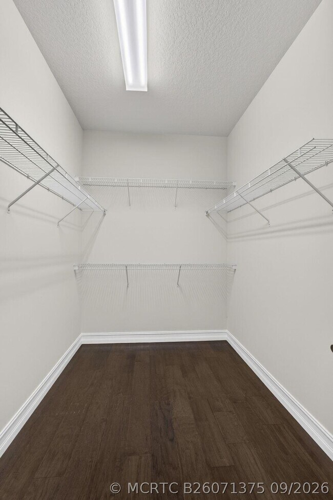 Building Photo - 625 Glenfield Way