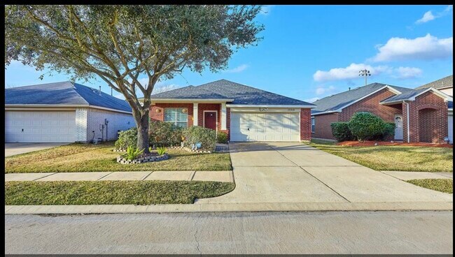Building Photo - 17310 Brookhollow Mist Ct