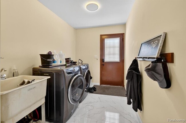 Building Photo - 29801 Deer Run