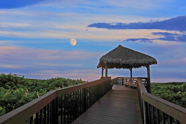 Building Photo - 4949 N Highway A1A