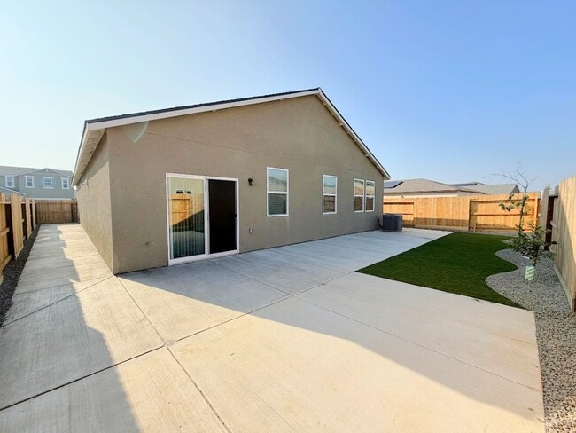 Building Photo - 4639 Sami Jo Dr