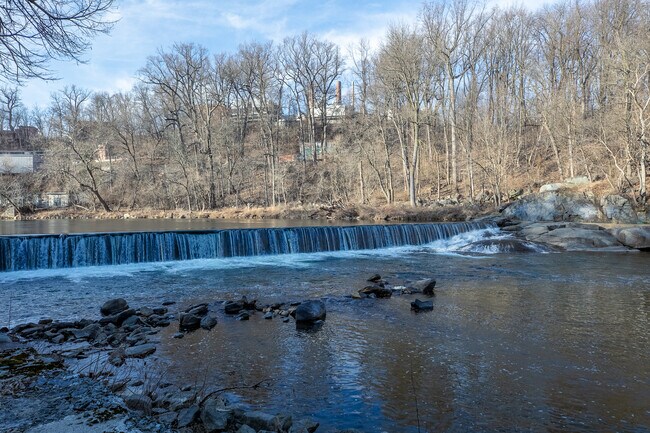 Building Photo - 15 Brandywine Falls Rd